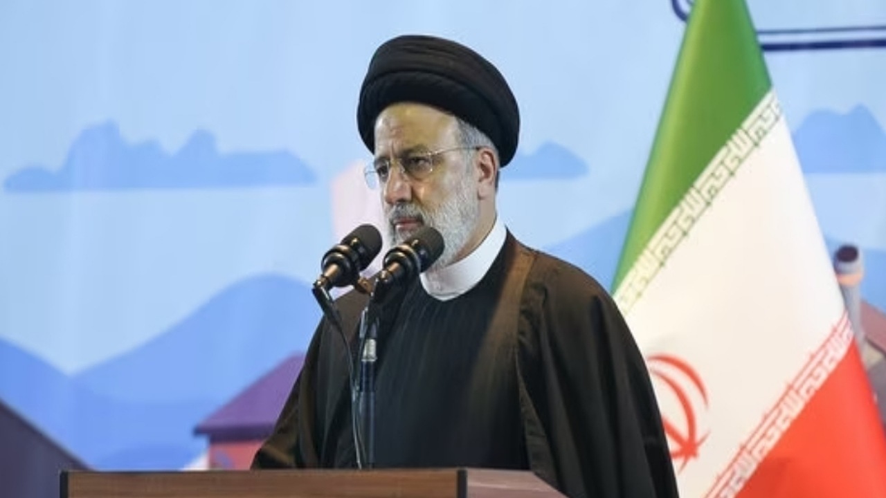بازدید رئیس جمهور از قرارگاه سازندگی خاتم الانبیا