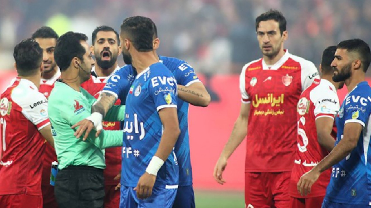 ادعای جدید هواداران پرسپولیس: مکالمات داور را منتشر کنید