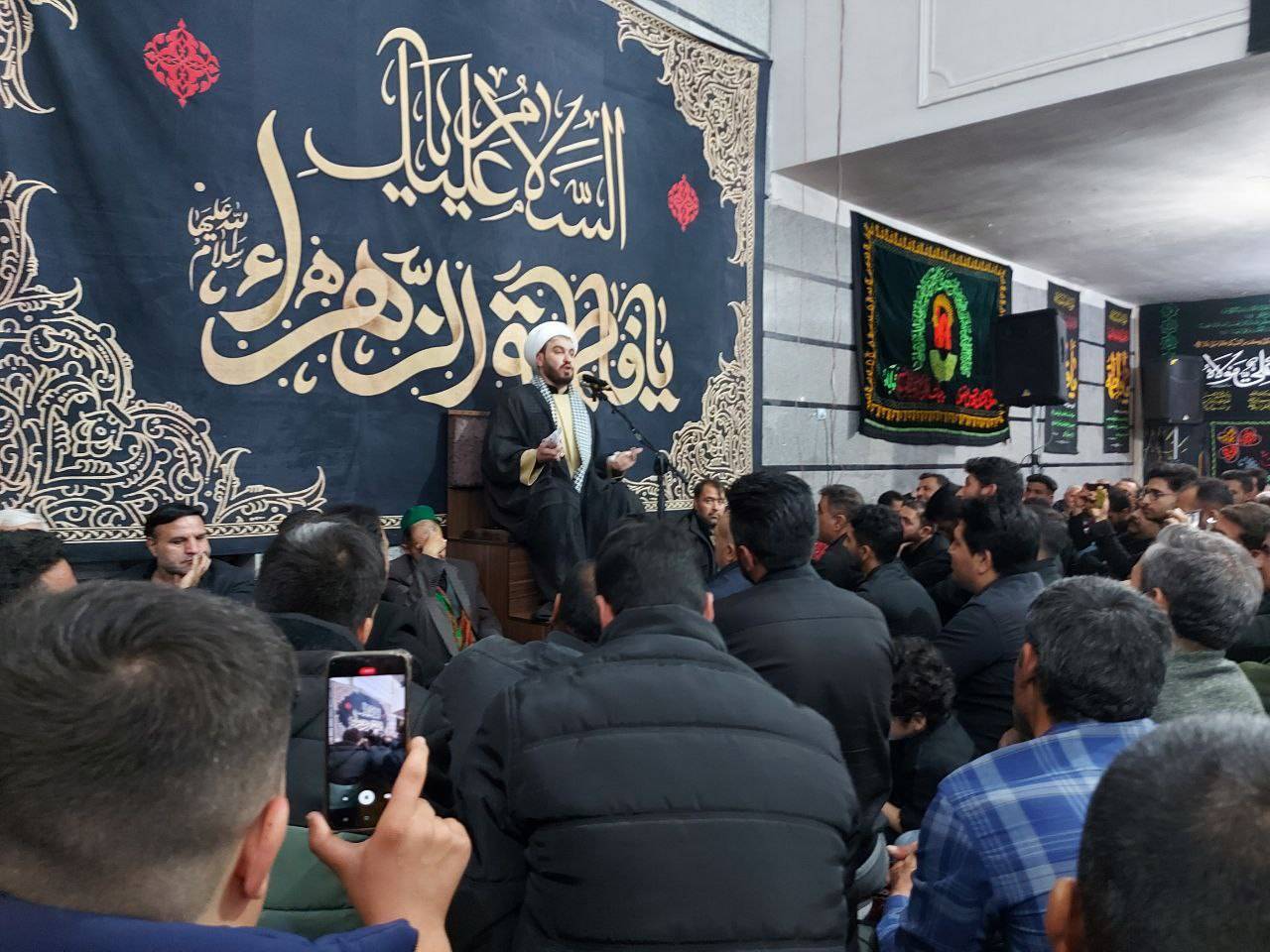 سخنرانی در مراسم عزاداری