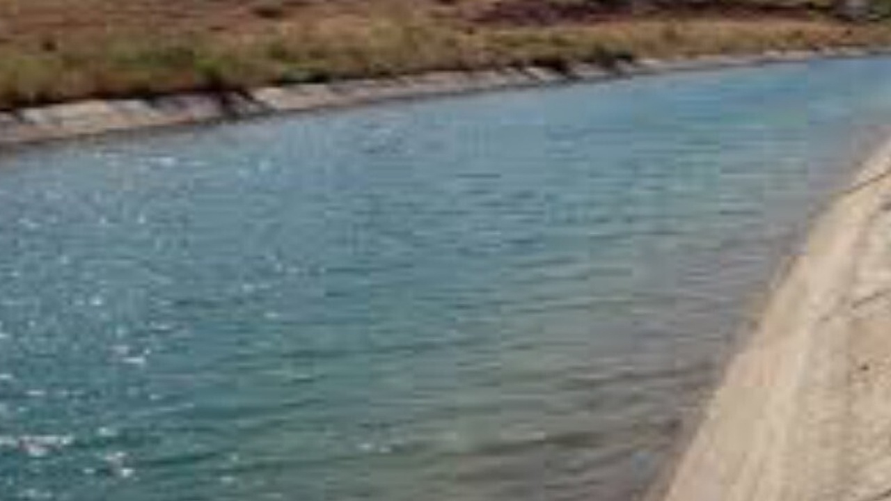 افتادن موتورسوار در کانال آب + فیلم