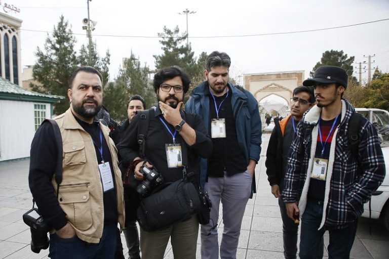 تور نیایش عکاسانه در قم تور نیایش عکاسانه در قم