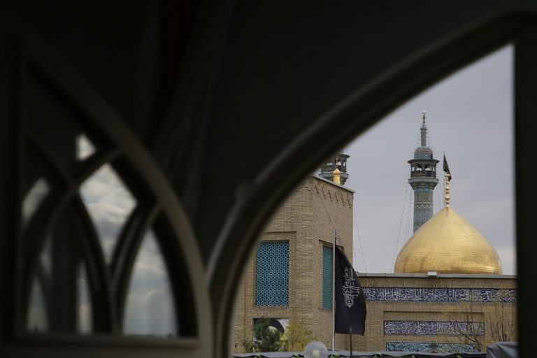 تور نیایش عکاسانه در قم تور نیایش عکاسانه در قم
