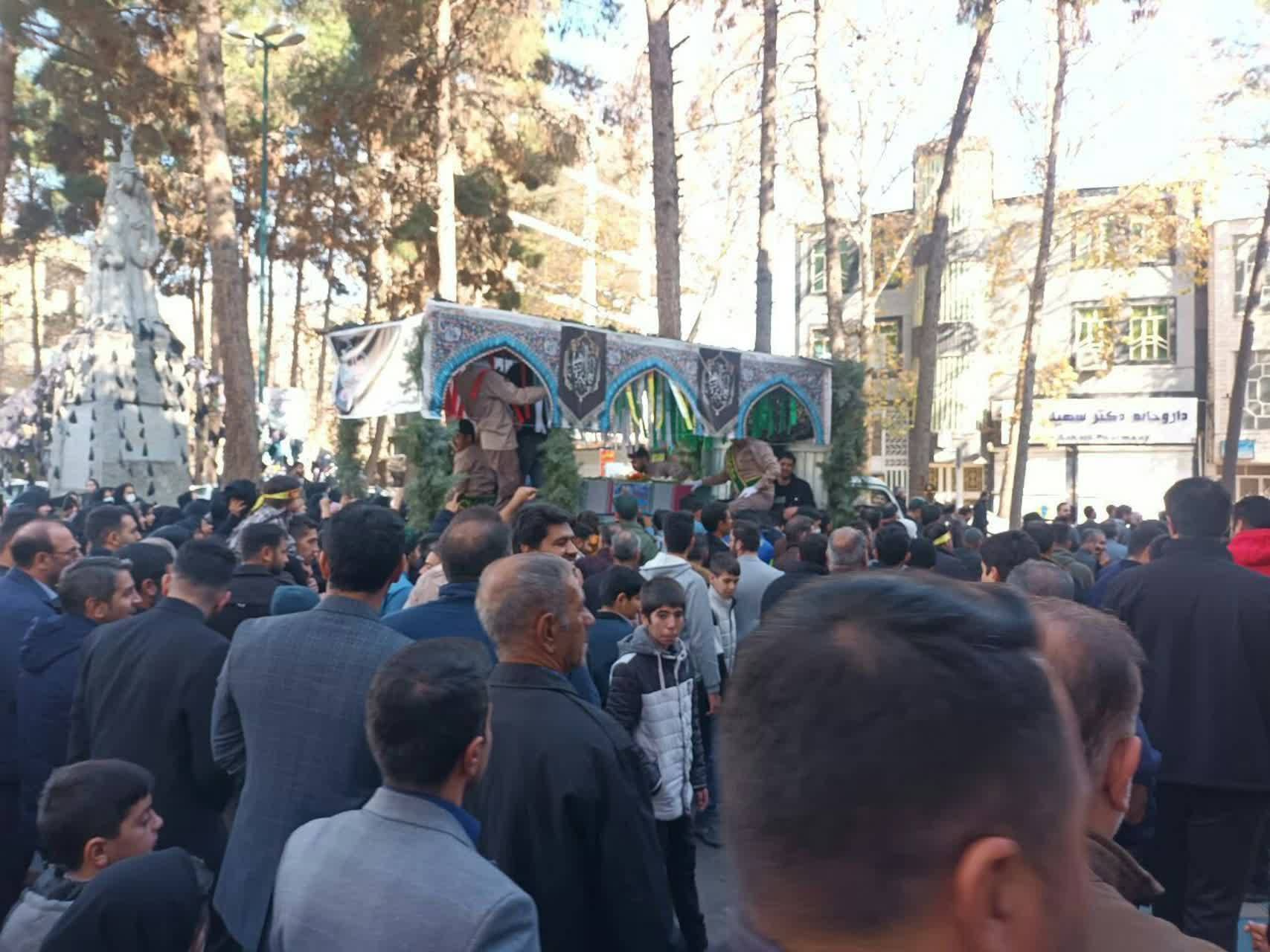 مراسم تشییع شهدا در شهر صحنه