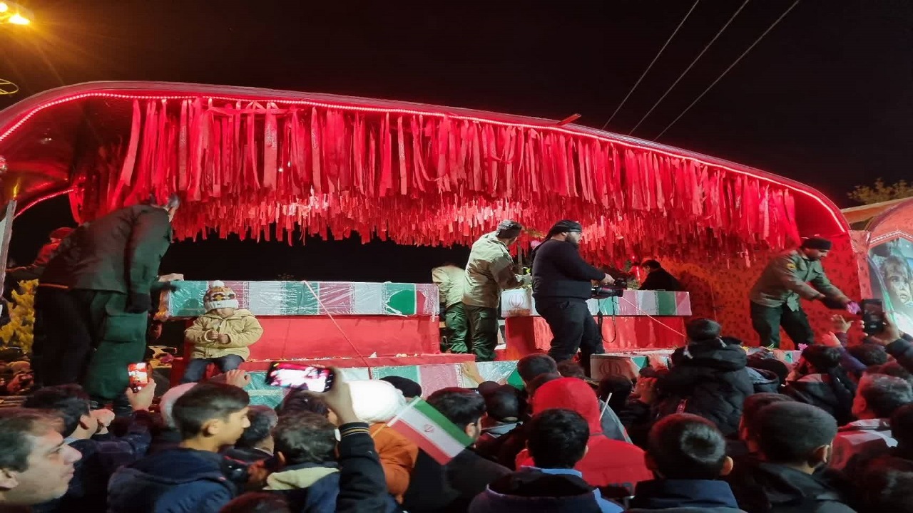 آیین استقبال مردم فلاورجان از شهیدان گمنام دفاع مقدس + فیلم