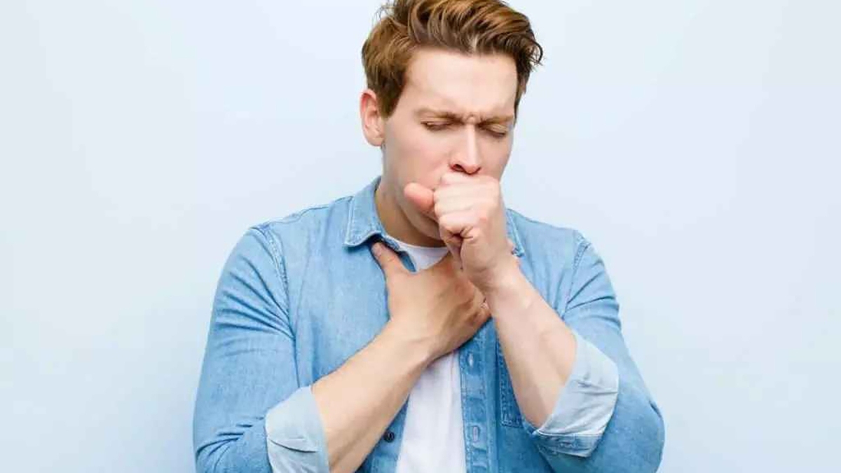 راهکار‌های طب سنتی برای درمان سرفه+ فیلم