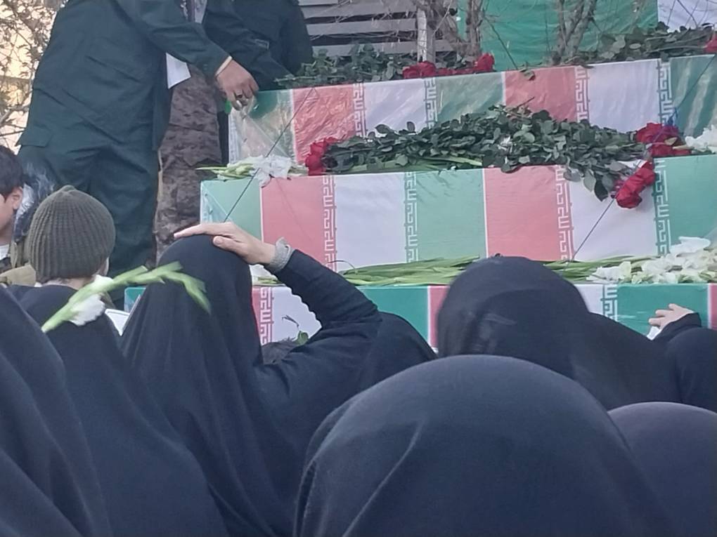 مراسم تشییع ۱۱۰ شهید گمنام