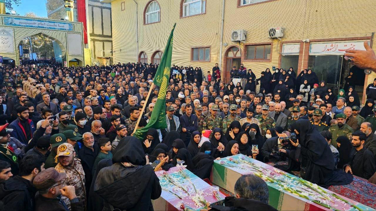 تشییع پیکر دو شهید گمنام در گلستان