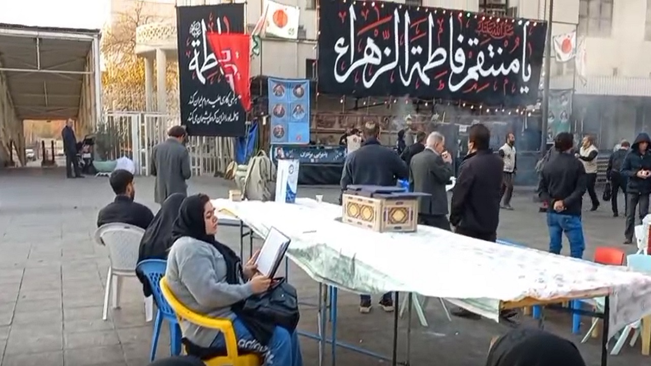 رنگ و بوی اربعینی میدان راه آهن تهران در سالروز شهادت حضرت زهرا (س) + فیلم