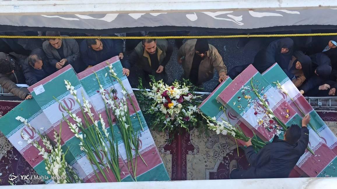 پیکر&zwnj;های مطهر ۹ شهید گمنام در استان کرمان تشییع شد