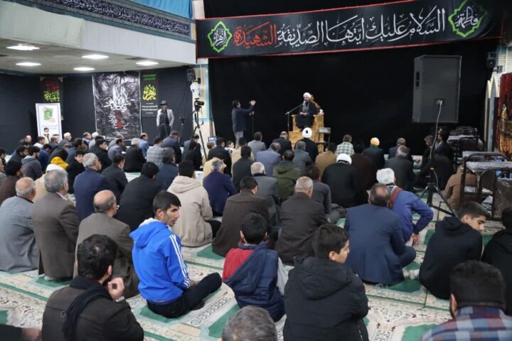سیره حضرت فاطمه الزهرا (س) موفق‌ترین الگوی جهان بشریت است