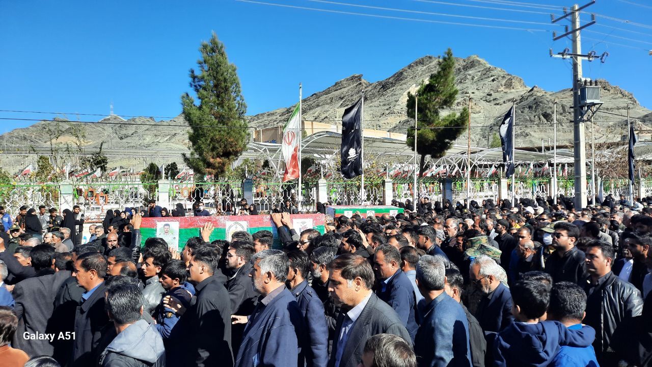 پیکر مطهر ۲شهید نیروی انتظامی در زاهدان تشییع شد+ تصاویر