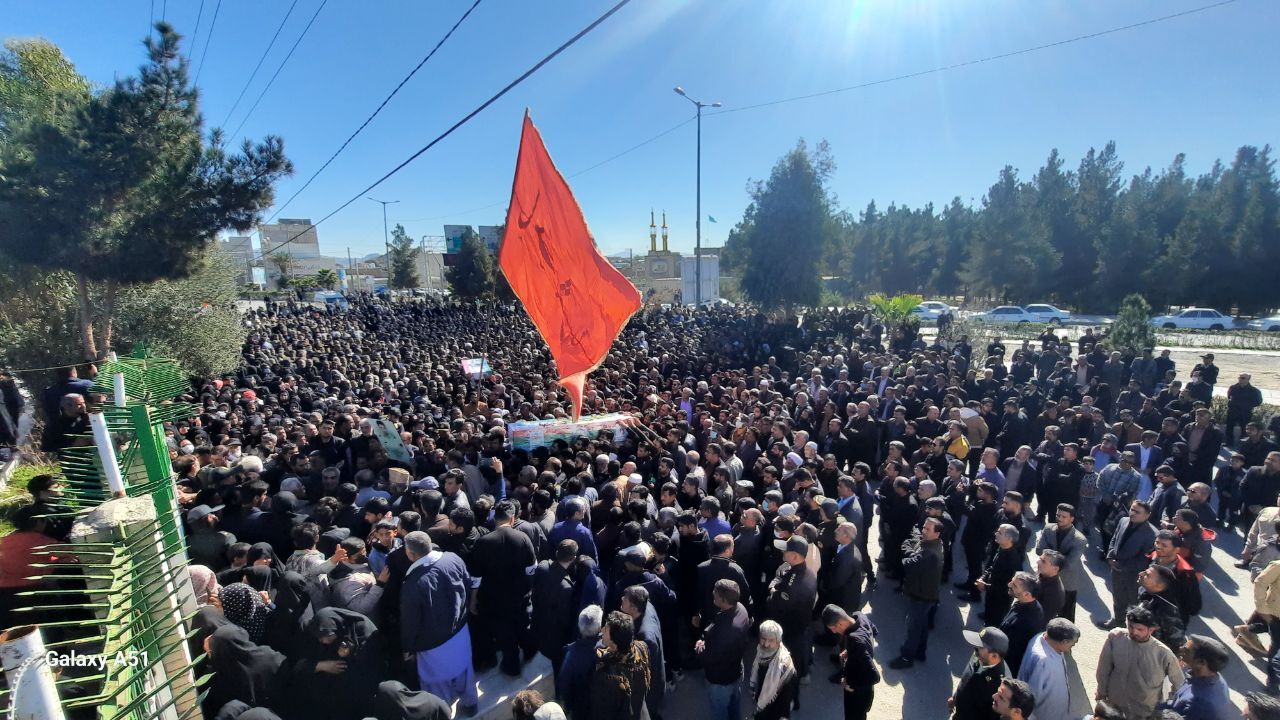 پیکر مطهر ۲شهید نیروی انتظامی در زاهدان تشییع شد+ تصاویر