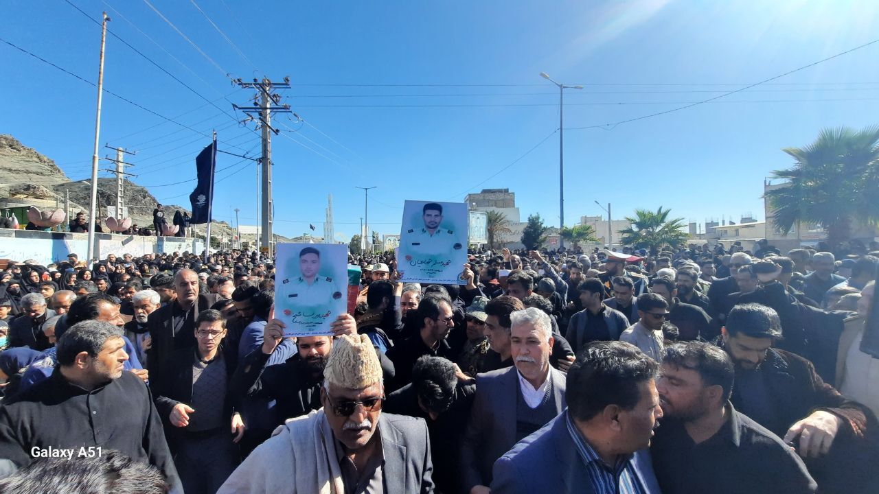 پیکر مطهر ۲شهید نیروی انتظامی در زاهدان تشییع شد+ تصاویر