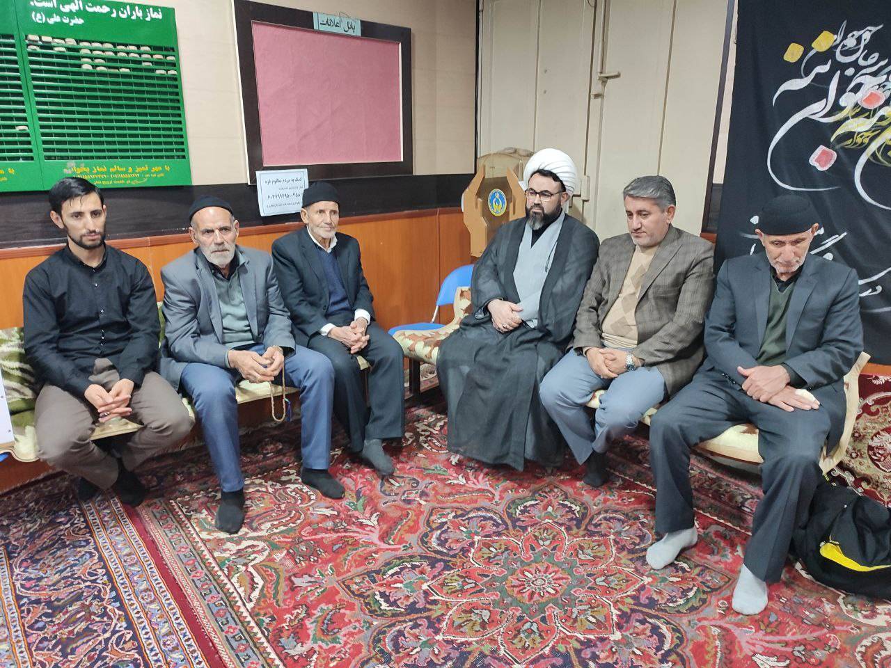 حضور مسئولان در مراسم عزاداری