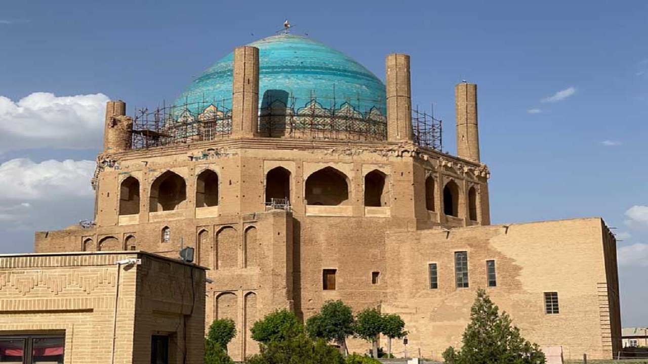 چمن گنبد سلطانیه زنجان حال خوشی ندارد
