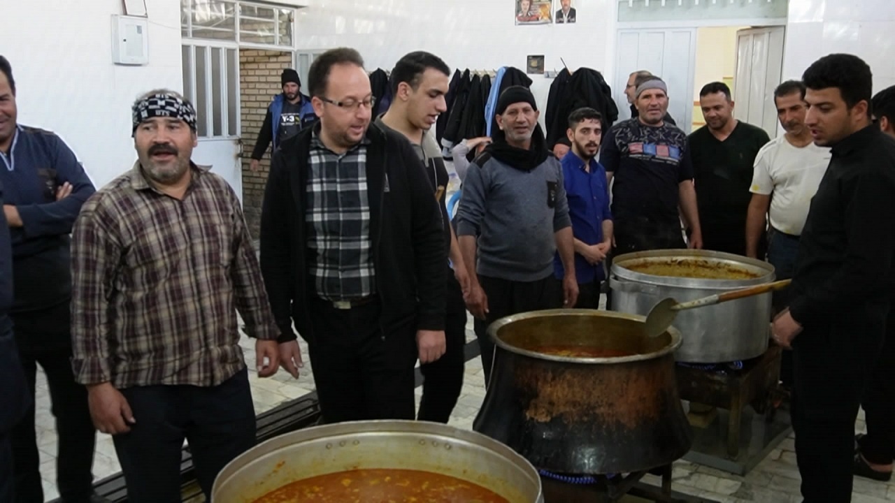 توزیع بیش از ۱۵ هزارپرس غذای گرم بین نیازمندان در ورزنه