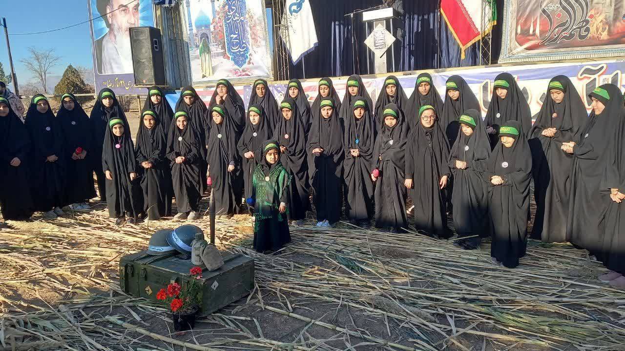 مراسم تشییع شهدای 8 سال دفاع مقدس مراسم تشییع شهدای 8 سال دفاع مقدس