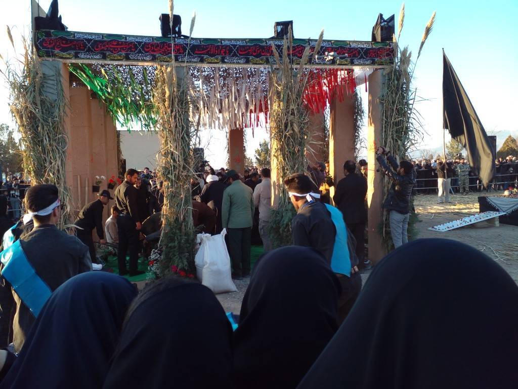 مراسم سوگواری شهادت حضرت فاطمه زهرا(س) مراسم سوگواری شهادت حضرت فاطمه زهرا(س)