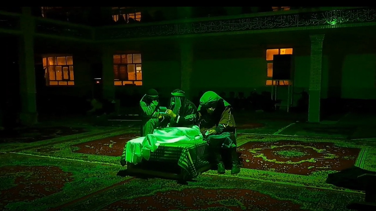 اجرای شبیه خوانی شهادت حضرت زهرا (س) در روستای ننادگان + فیلم