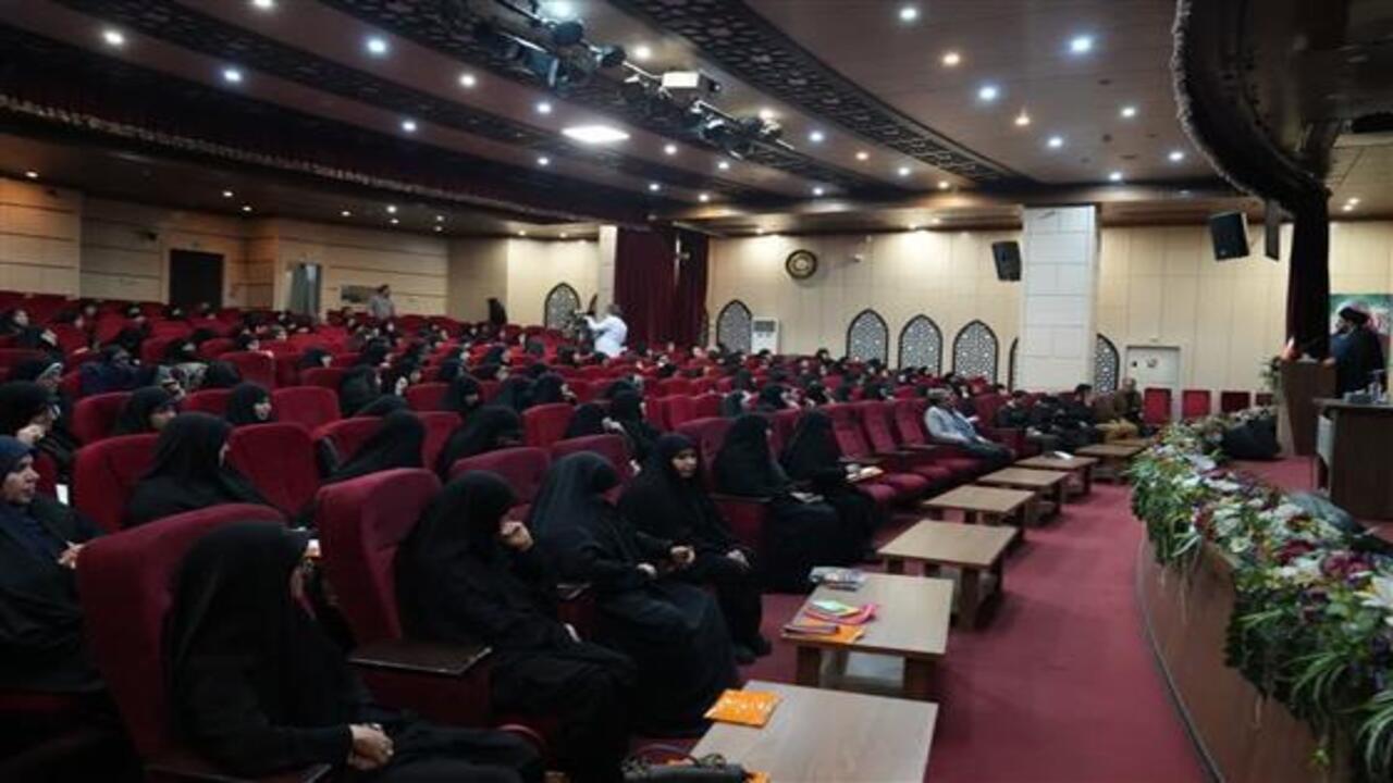 دومین دوره آموزشی مربیان سبک زندگی بقاع متبرکه در مشهد
