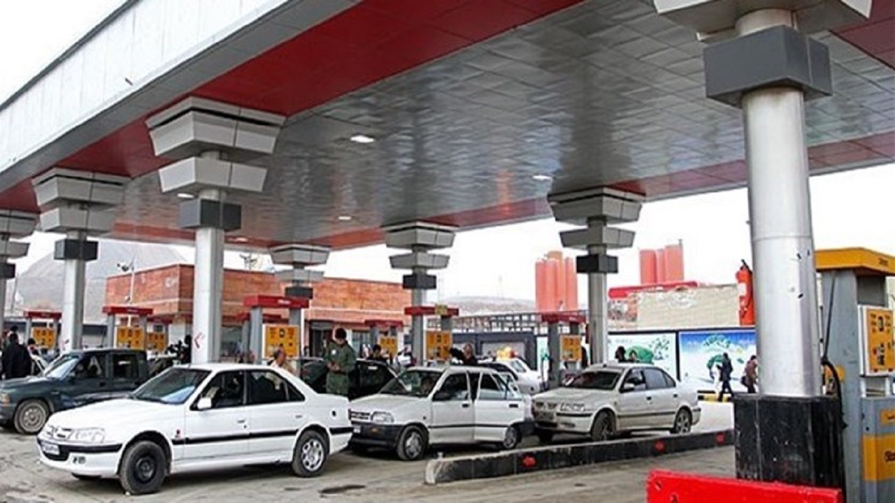 سوختگیری در ۱۰ جایگاه‌ استان با کارت هوشمند انجام می شود
