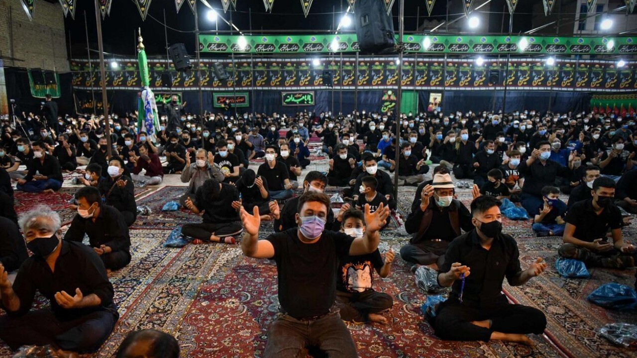 مراسم عزاداری مهاجرین افغانستانی در ایام فاطمیه + فیلم