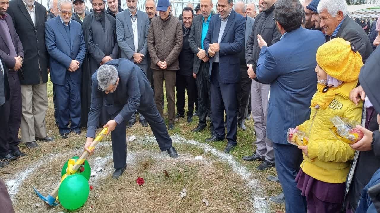 برگزاری آیین کلنگ زنی سالن ورزشی اسفندان شهرستان ساری