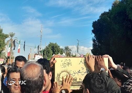 وداع باشکوه بندرعباسی ها با پیکر شهید گمنام