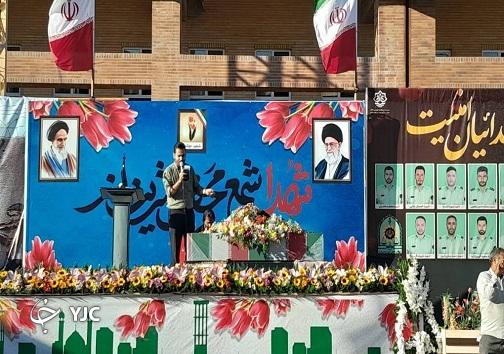 وداع باشکوه بندرعباسی ها با پیکر شهید گمنام + فیلم و عکس