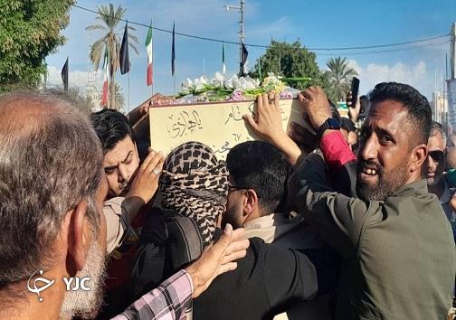 وداع باشکوه بندرعباسی ها با پیکر شهید گمنام + فیلم و عکس