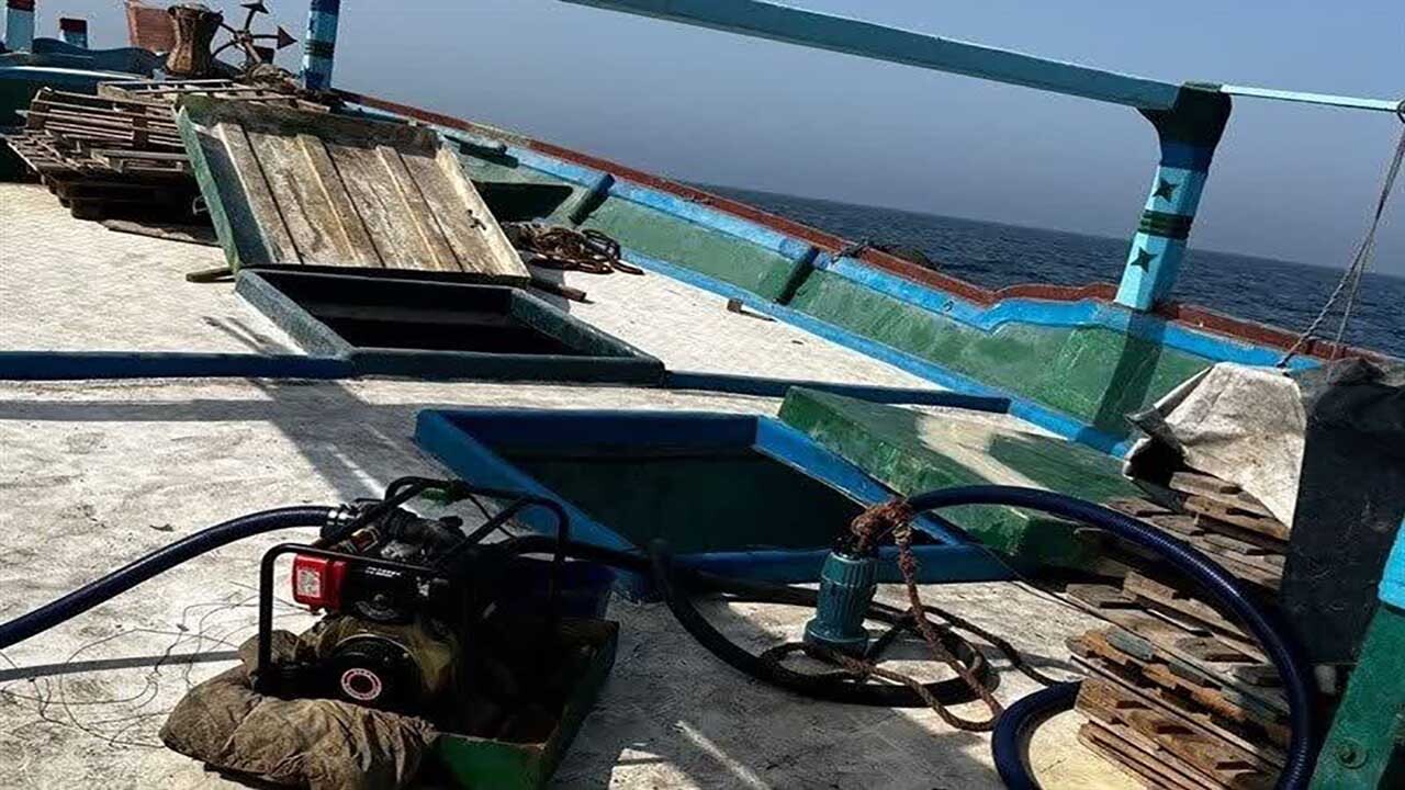 کشف ۱۲۸ هزار ليتر سوخت قاچاق در آب‌های خلیج فارس