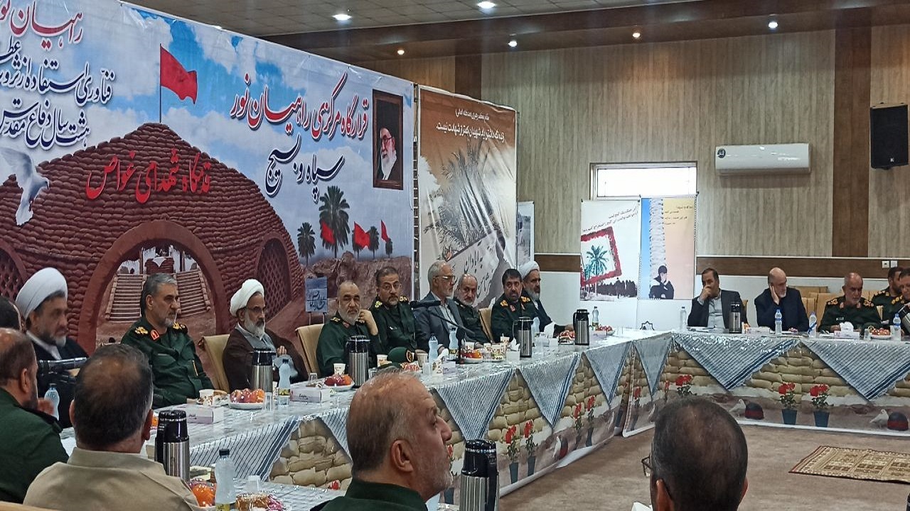 برگزاری نشست قرارگاه مرکزی راهیان نور در آبادان