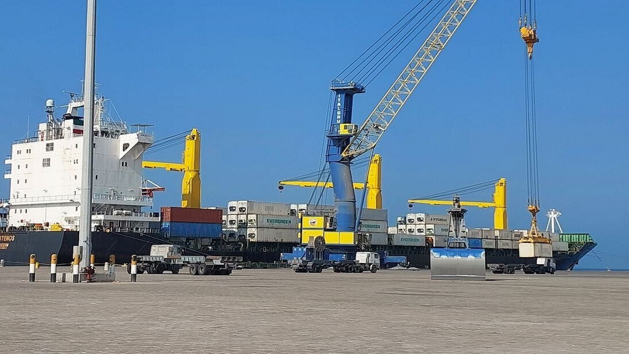 رشد چهار برابری ترانزیت کالا از مرز آبی جنوب سیستان و بلوچستان