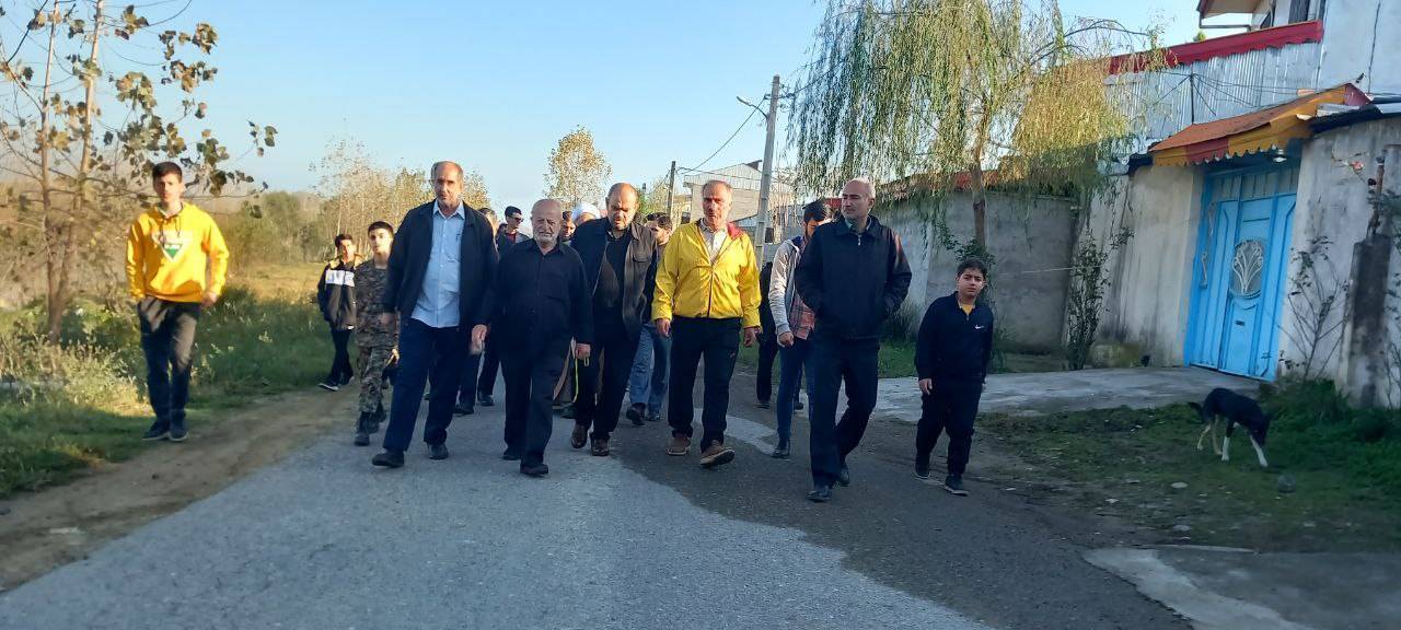 برگزاری همایش پیاده روی خانوادگی به مناسبت هفته بسیج