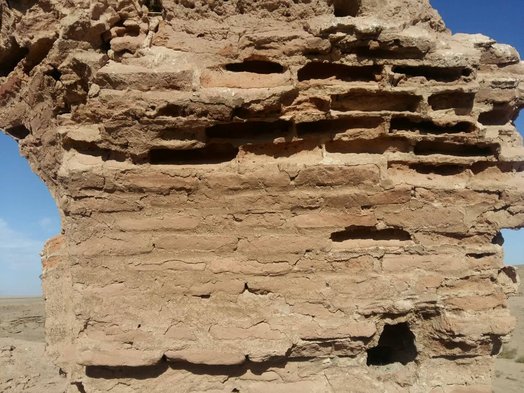 کمبود امکانات رفاهی اهالی روستای چکاب و روستا&zwnj;های اطراف آن را به دردسر انداخت