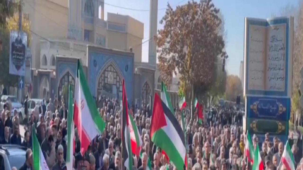 تاکید نمازگزاران تبریزی بر حمایت از رزمندگان فلسطینی