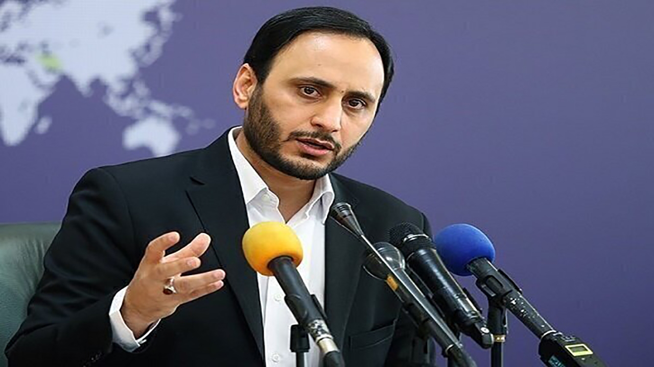 دولت از جنس دانشگاه است و با جامعه دانشگاهی مشورت می‌کند