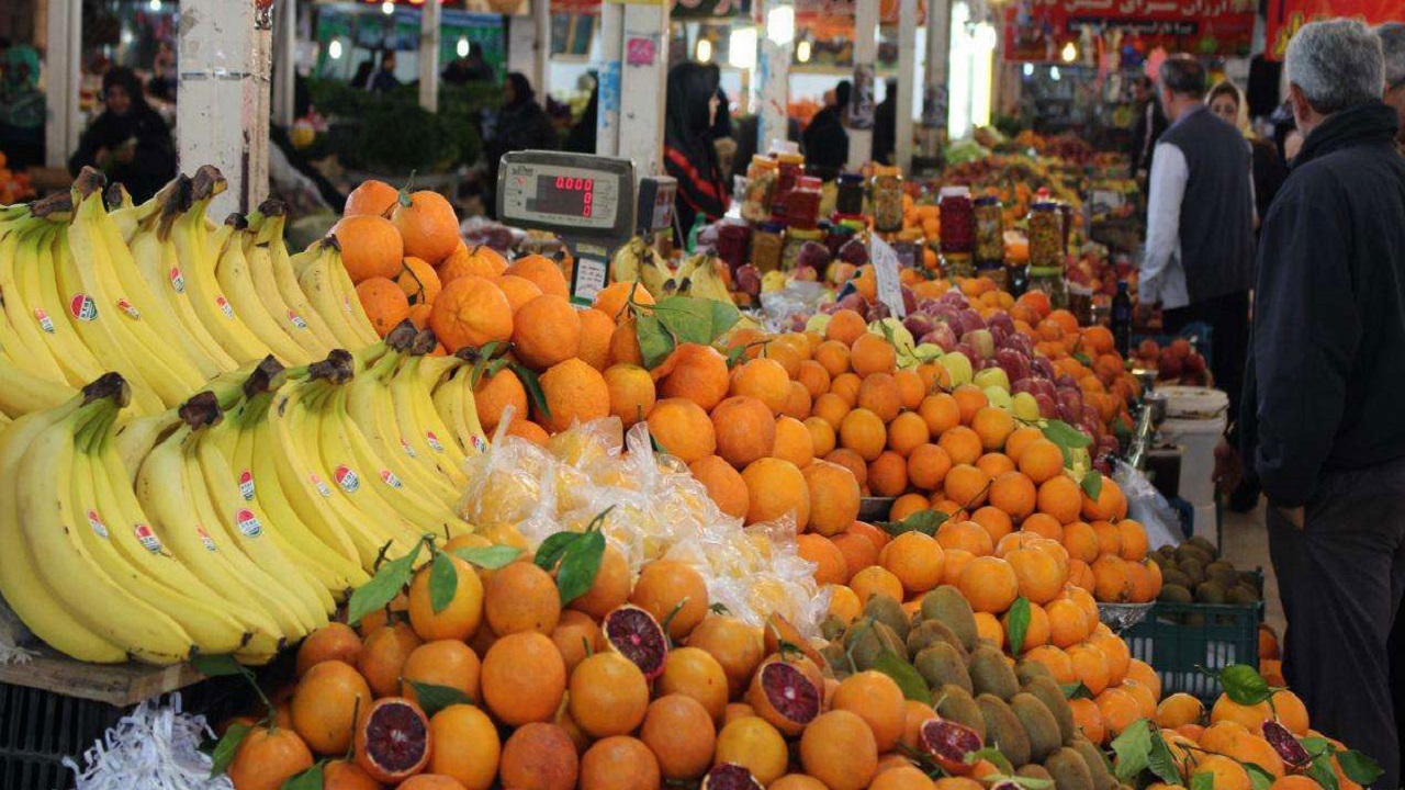 سوار شدن میوه‌ها بر گرانی برای رسیدن به خراسان جنوبی