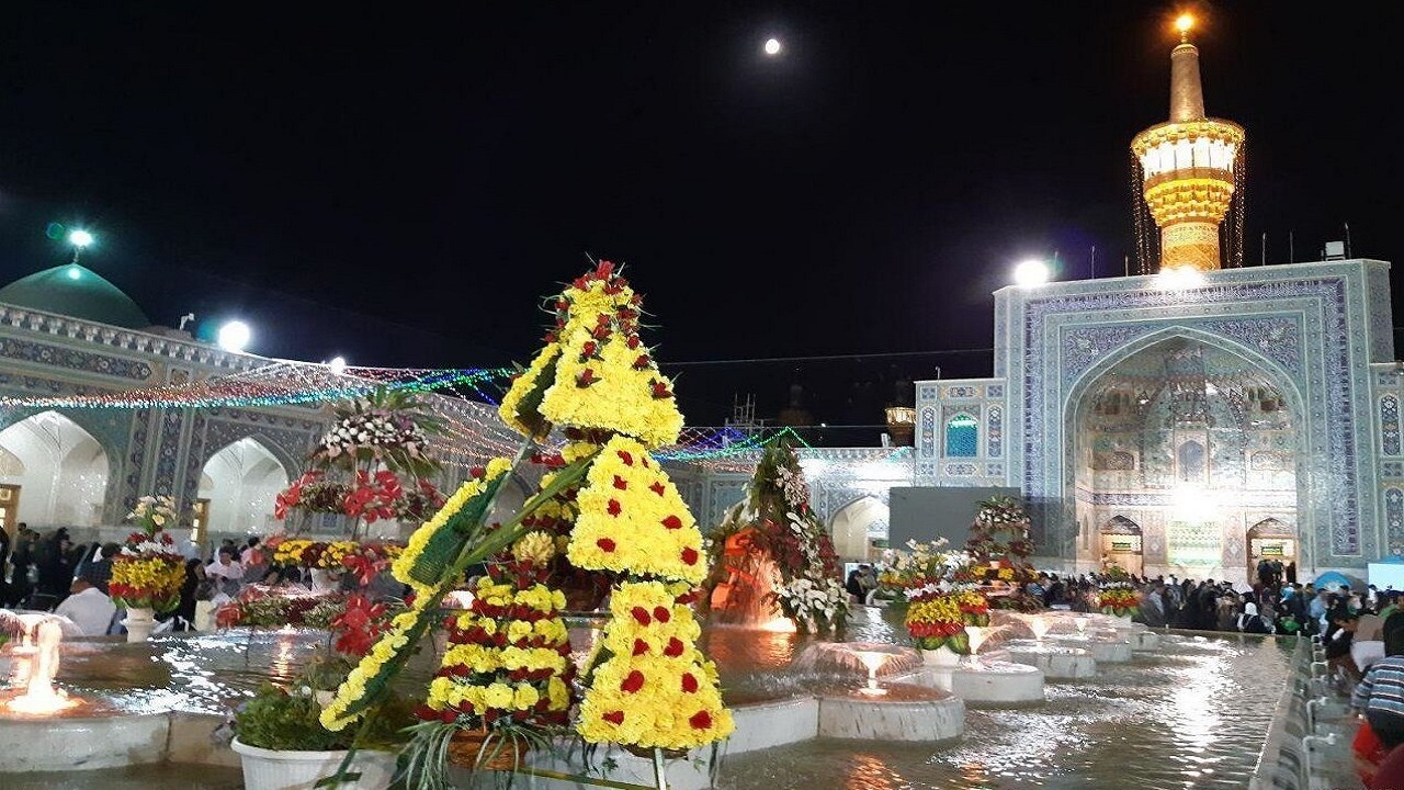 شب‌نشینی مهربانانه در سرزمین خورشید تا تابش نور ایزدی
