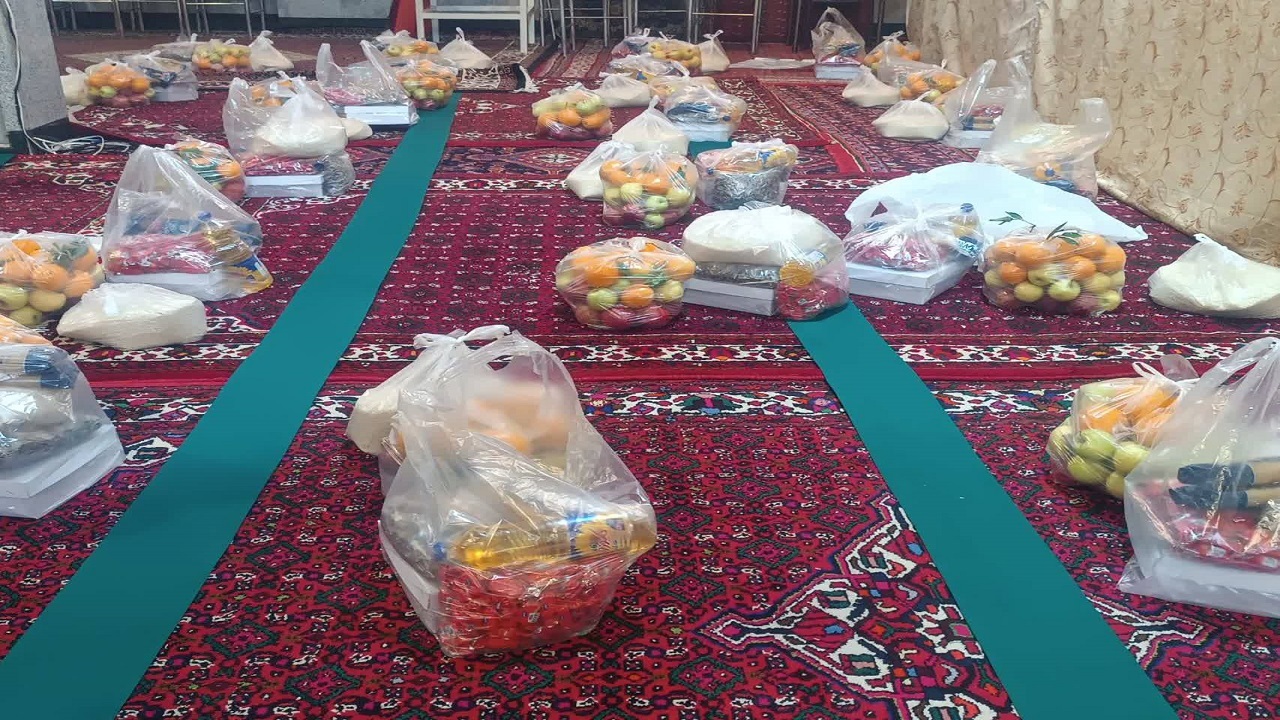 کمک مومنانه خیرین همدان در آستانه شب یلدا + تصاویر