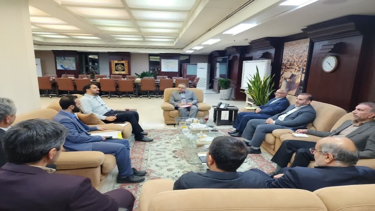 تصویب هشت مطالبه مهم و راهگشا برای رفع مشکلات حوزه حمل و نقل و مسکن