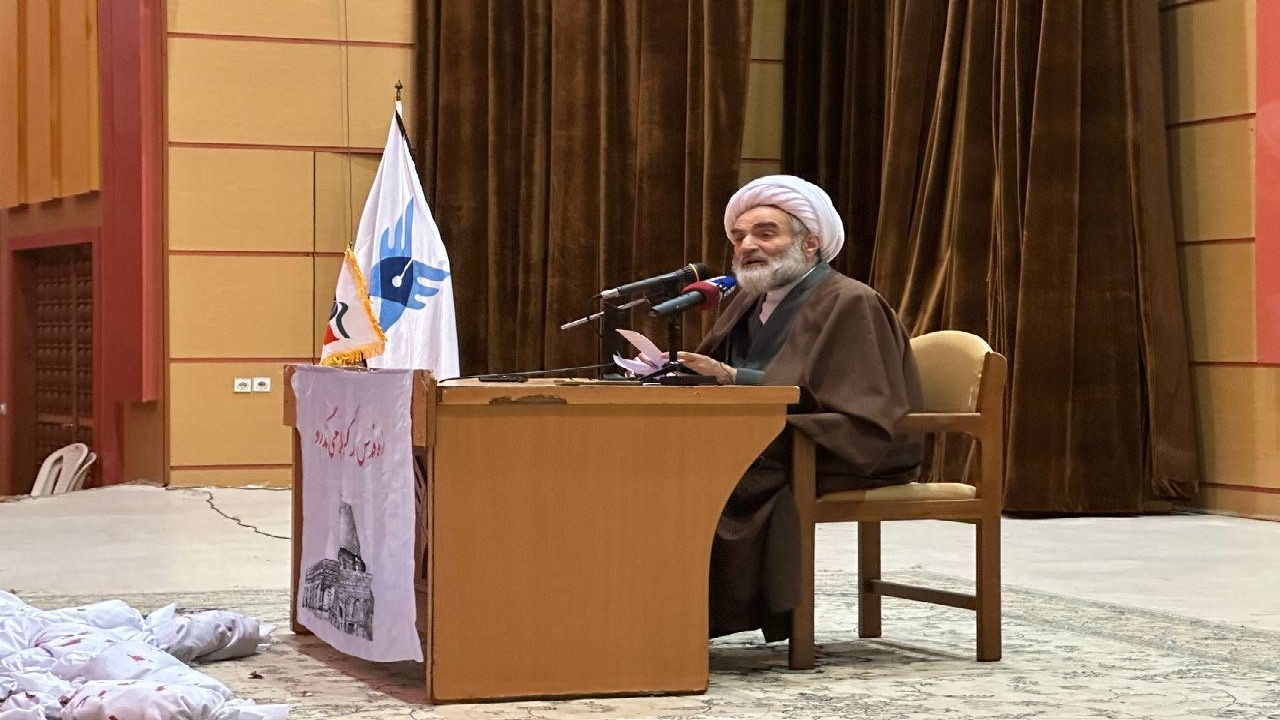 اجتماع دانشجویان و طلاب بسیجی گیلان