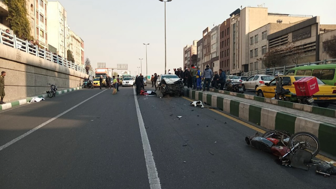 عدم توجه به جلو از سوی راننده باعث فوت عابر پیاده شد