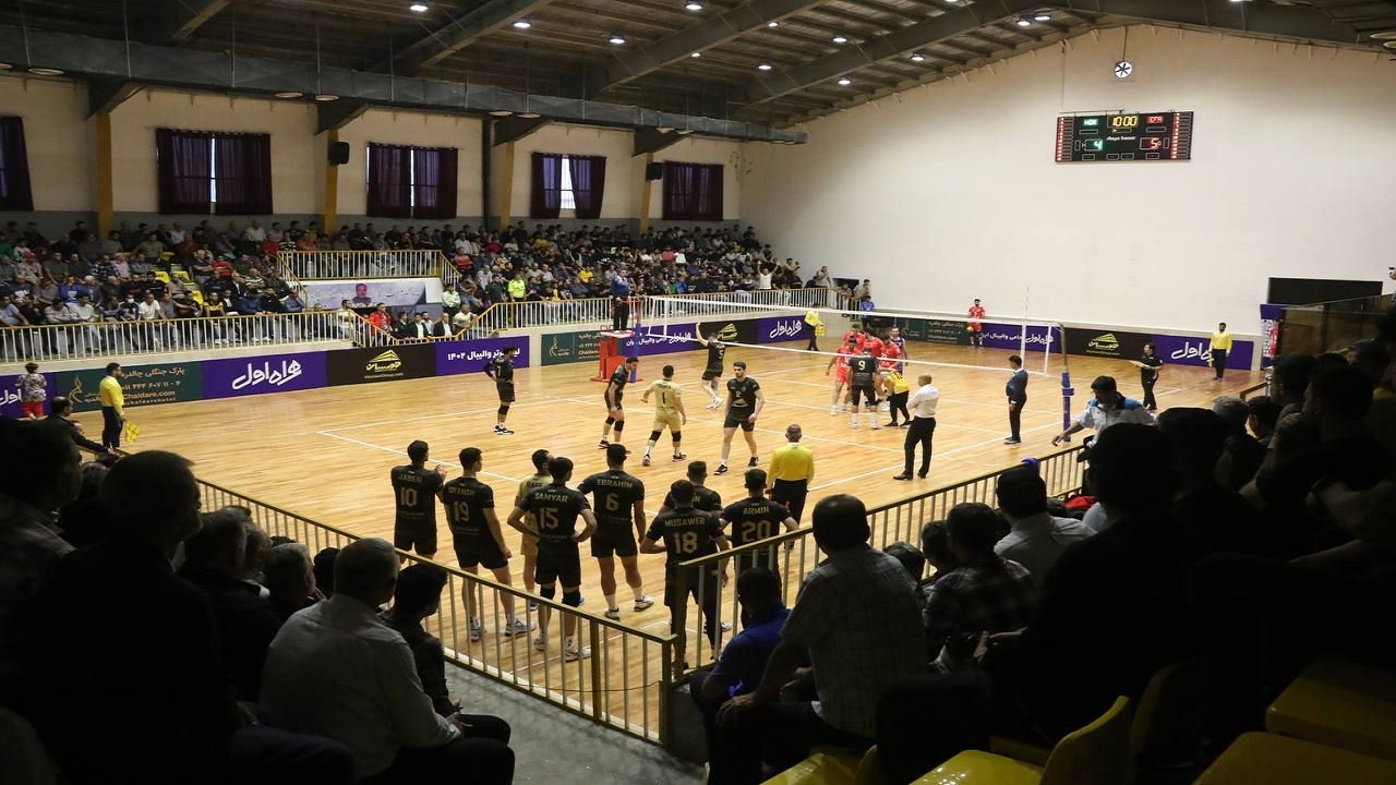 مصاف هورسان و پاس در شهر آورد شمالی لیگ برتر والیبال