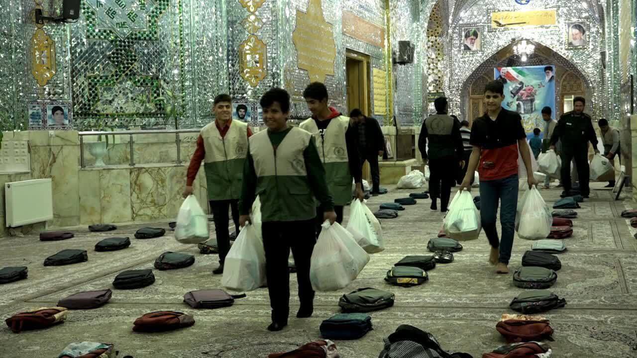 توزیع ۵۰۰ بسته معیشتی بین نیازمندان بافقی