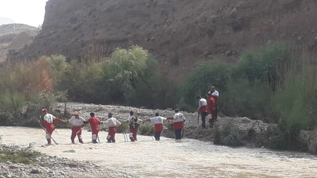 پیکر زن کالپوشی مفقود شده در سیل پس از ۱۹ روز پیدا شد