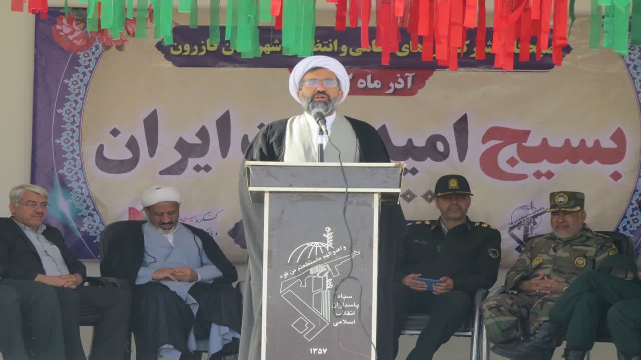 اقتدار نظام جمهوری اسلامی در عرصه‌های بین المللی به برکت روحیه بسیجی است