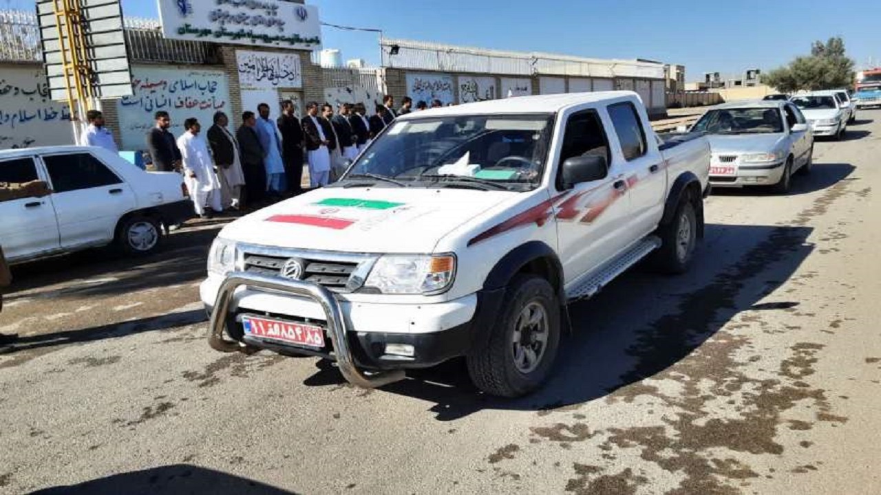 برگزاری رژه خودرویی  در مهرستان