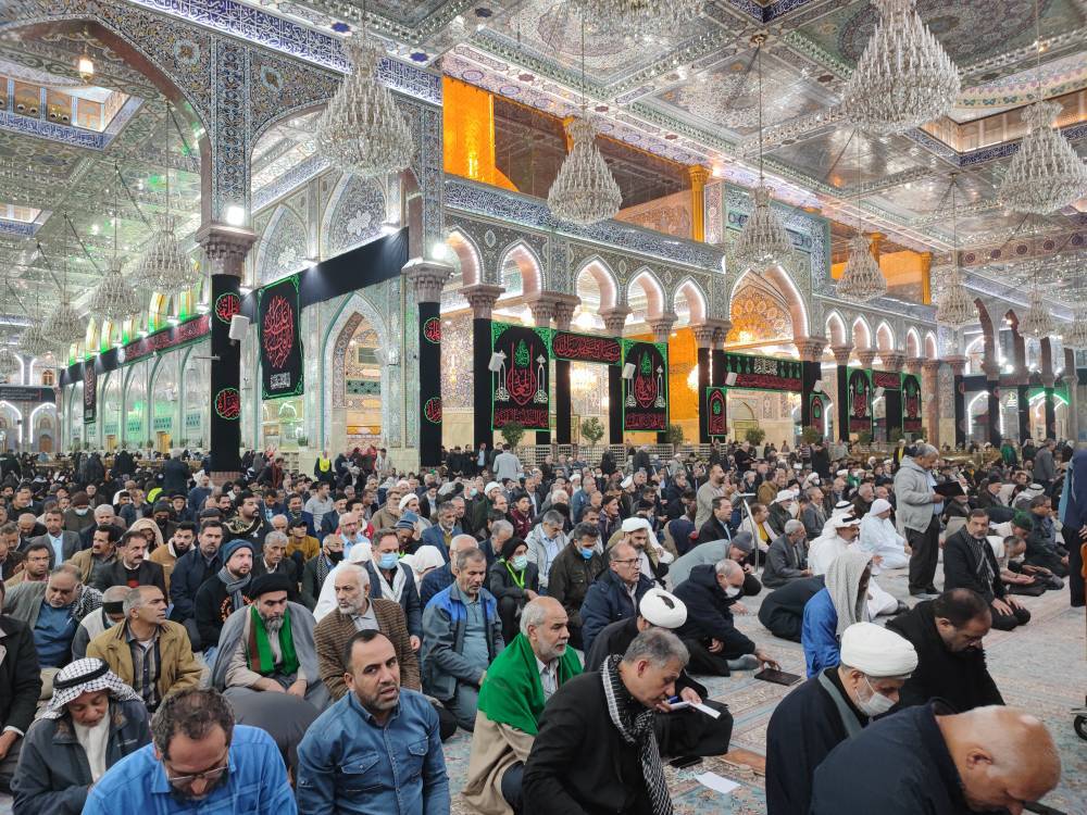مراسم عزاداری در حرم امام حسین