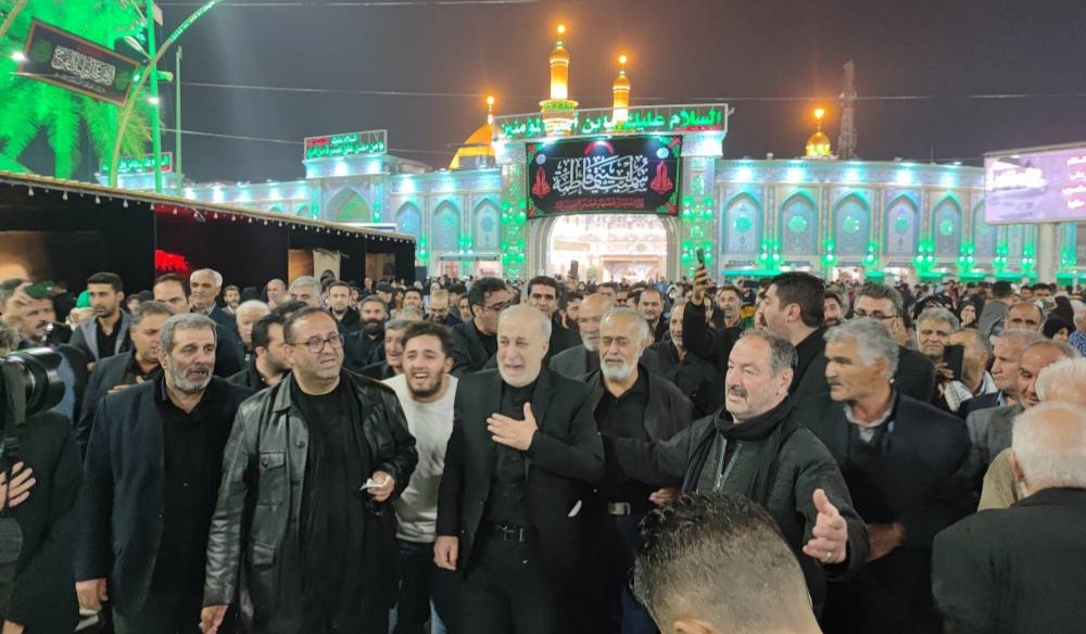 عزاداری زائران تبریزی به مناسبت شهادت حضرت زهرا (س) در بین الحرمین + فیلم و تصاویر